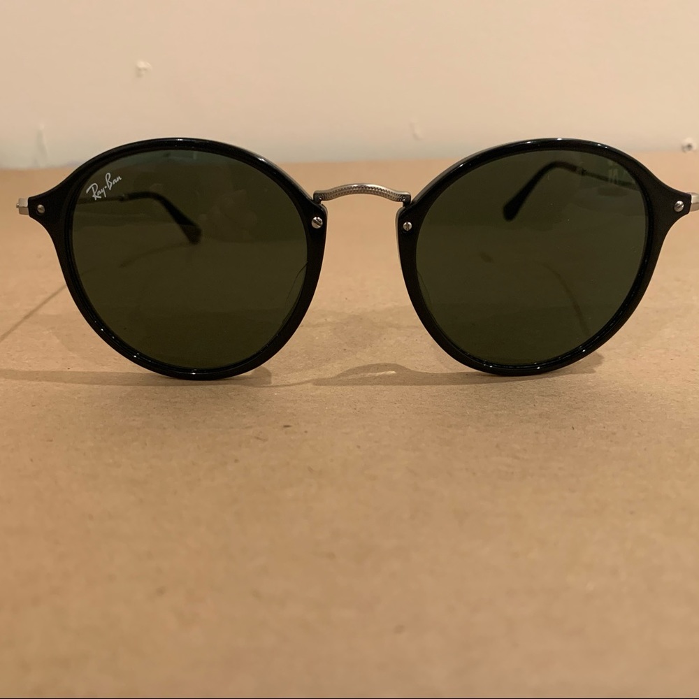 Ray-Ban RB2447 round black sunglasses